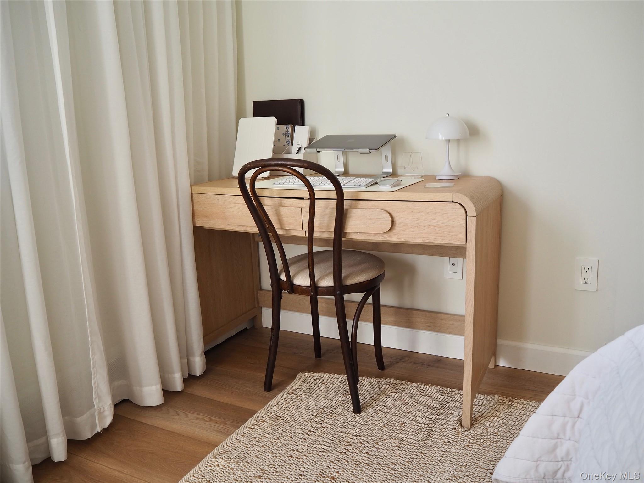 White Plains, New York, 10605, United States, 1 Bedroom Bedrooms, ,2 BathroomsBathrooms,Residential,For Sale,1988254