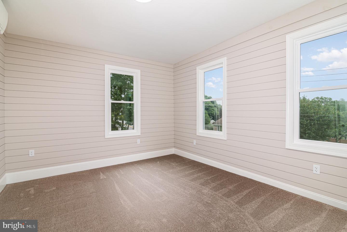Harrisburg, Pennsylvania, 17112, United States, 5 Bedrooms Bedrooms, ,3 BathroomsBathrooms,Residential,For Sale,1890402