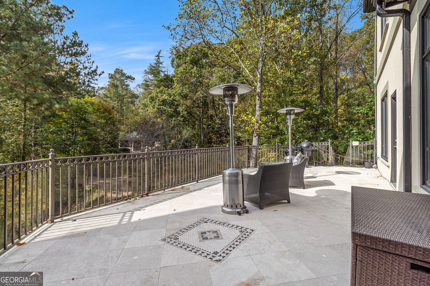 Alpharetta, Georgia, 30022, United States, 7 Bedrooms Bedrooms, ,11 BathroomsBathrooms,Residential,For Sale,1972068