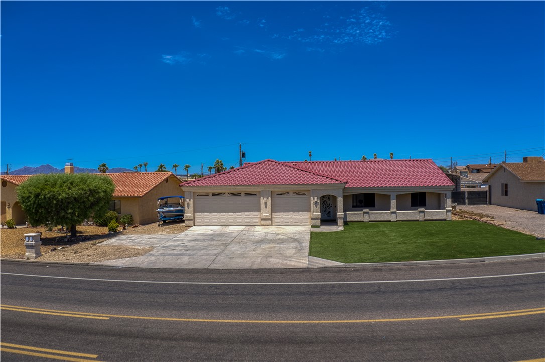 Lake Havasu, Arizona, 86403, United States, 3 Bedrooms Bedrooms, ,1 BathroomBathrooms,Residential,For Sale,1901749