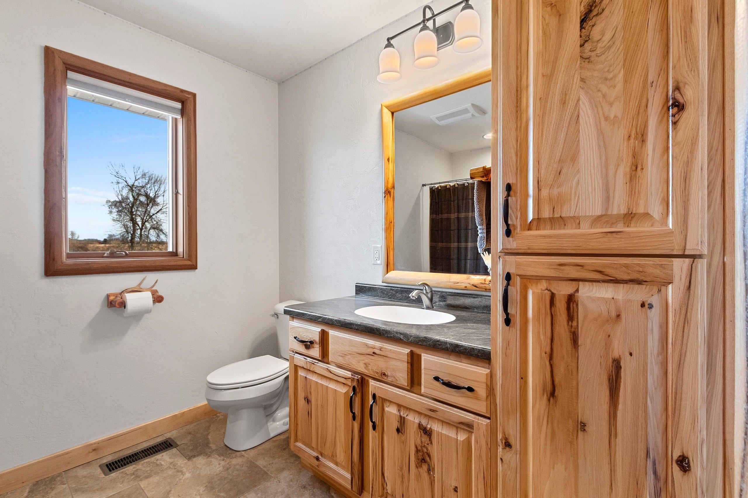 Black Creek, Wisconsin, 54106, United States, 4 Bedrooms Bedrooms, ,4 BathroomsBathrooms,Residential,For Sale,2009234