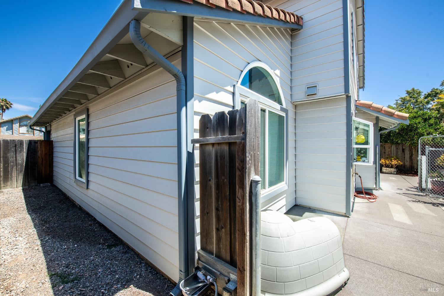 Fairfield, California, 94533, United States, 4 Bedrooms Bedrooms, ,3 BathroomsBathrooms,Residential,For Sale,1928647