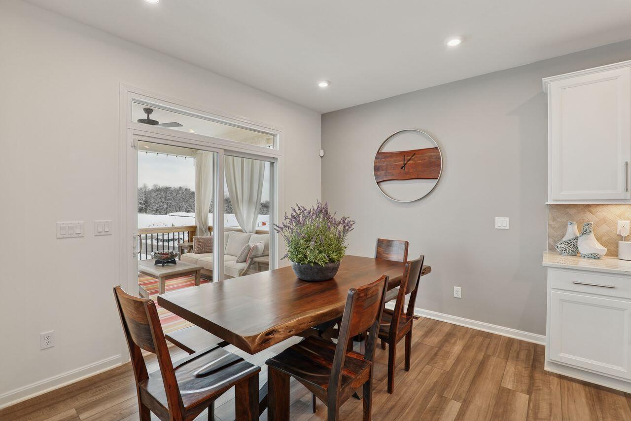 Covington, Kentucky, 41017, United States, 3 Bedrooms Bedrooms, ,3 BathroomsBathrooms,Residential,For Sale,2002248