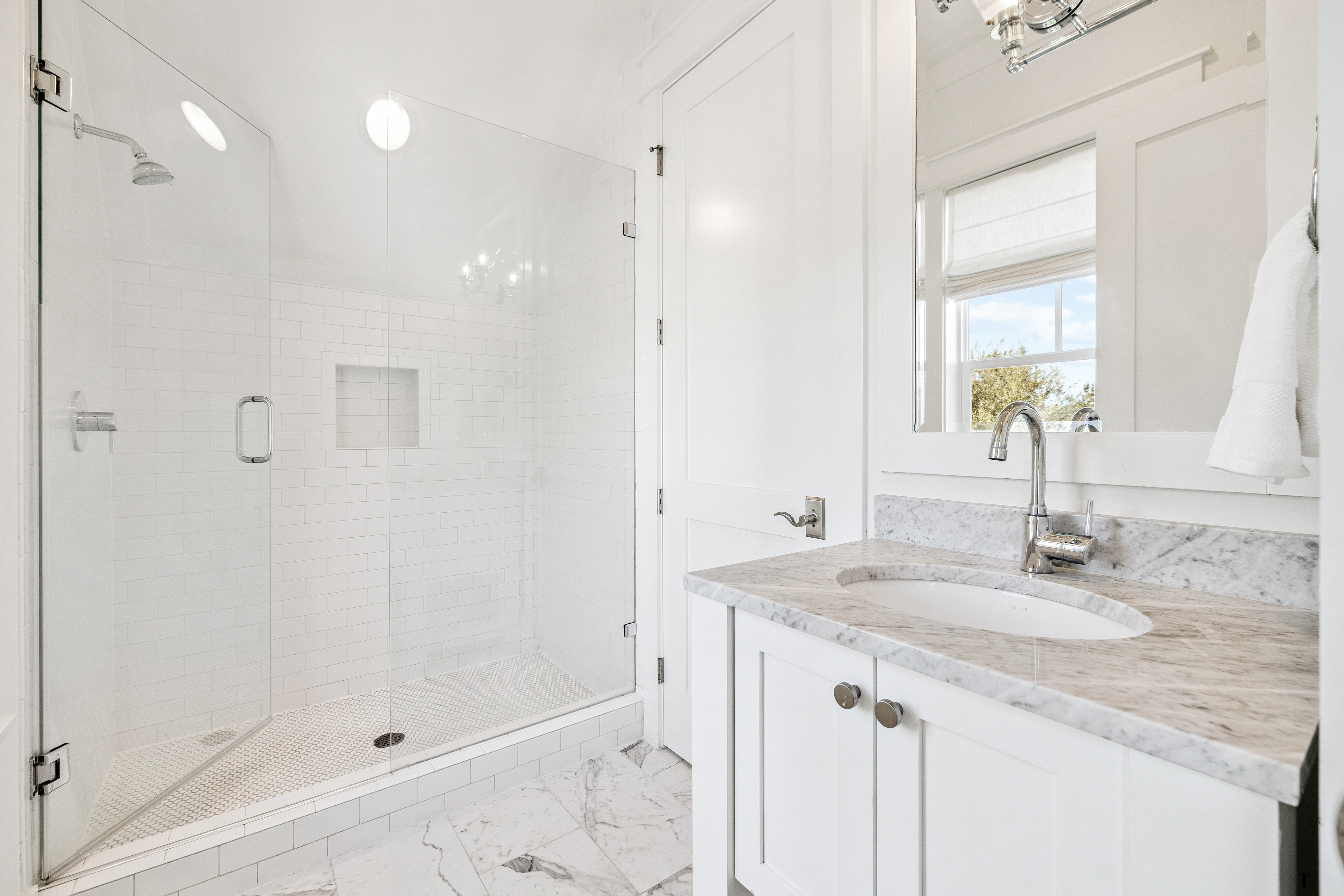  Designer-Furnished Coastal Retreat with Cabana & Outdoor Fireplace - 物件實景