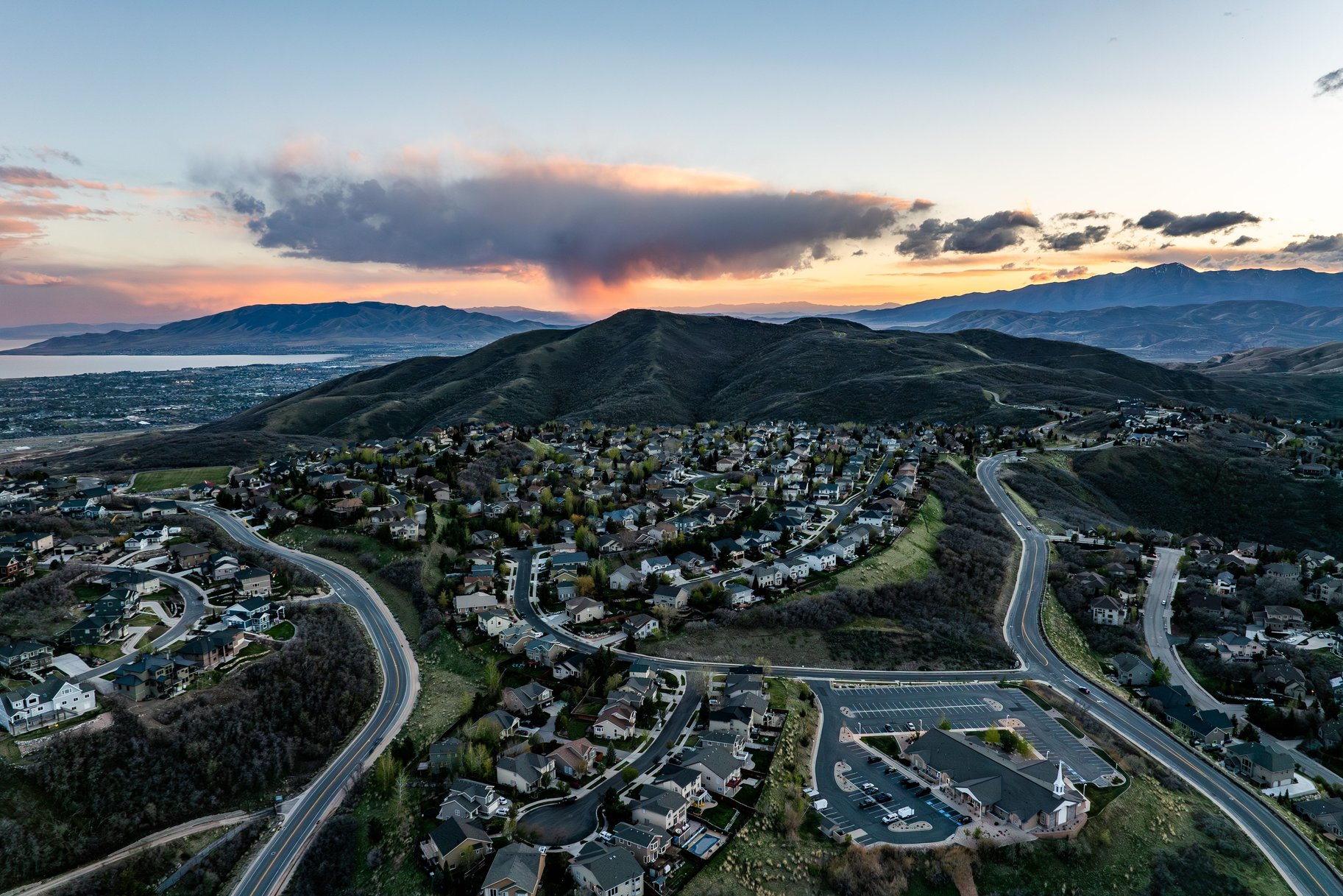  Peaceful Mountain Living with Amenities That Impress - 物件實景