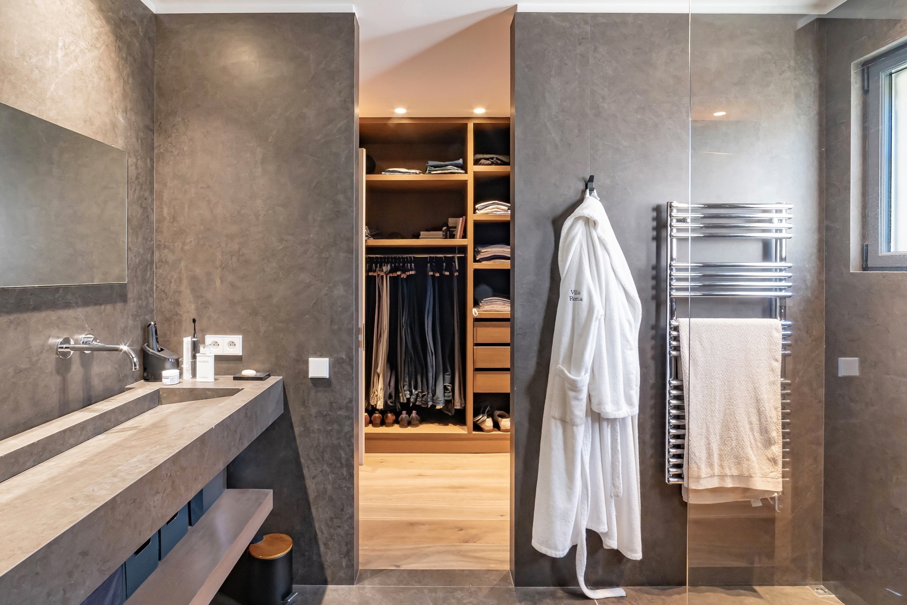  Hills of Cagnes-sur-Mer, luxury renovated sea view villa in a private estate ne… - 物件實景