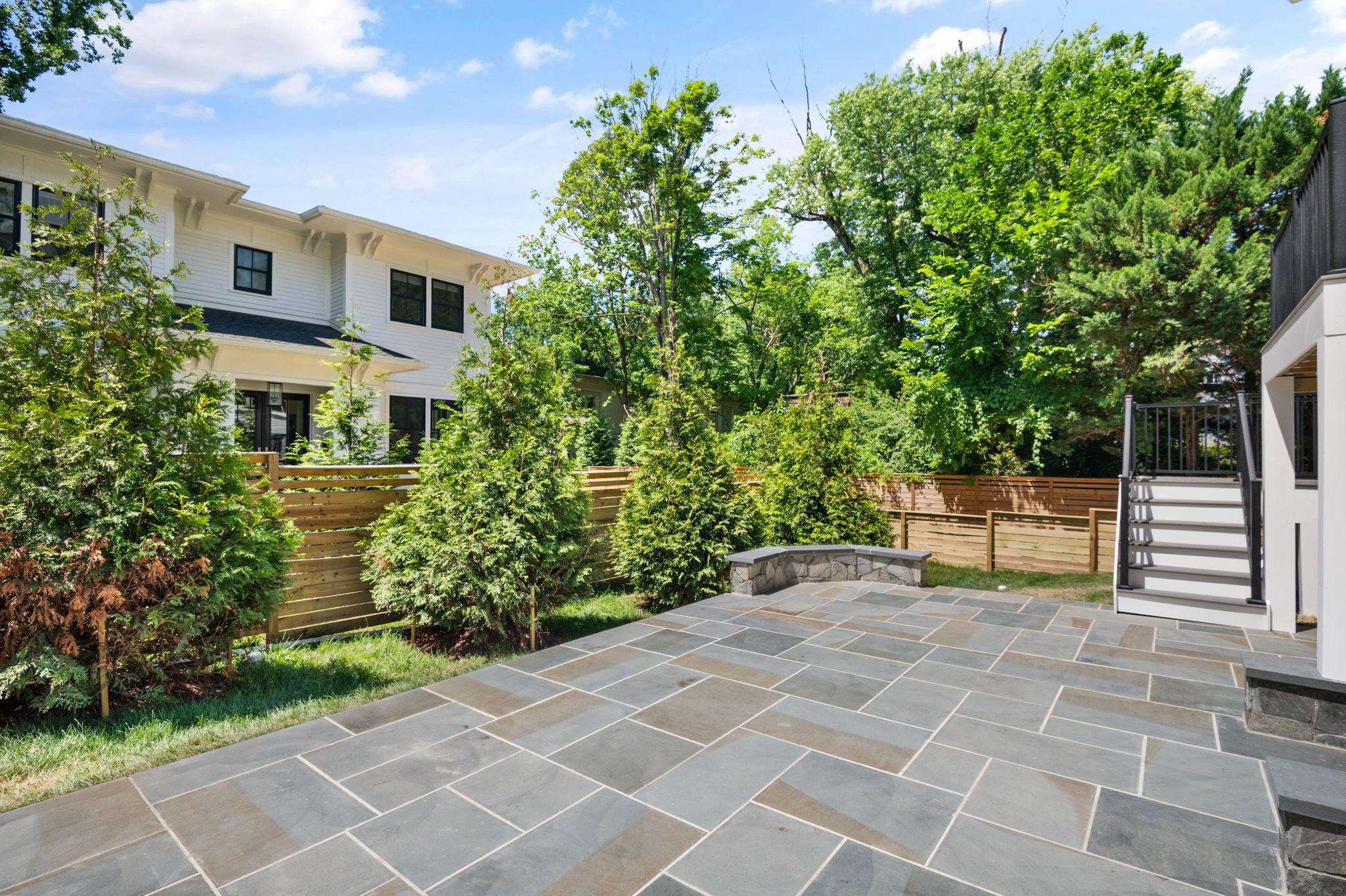  5022 Cathedral Avenue NW, Washington, DC, 20016 - 物件實景