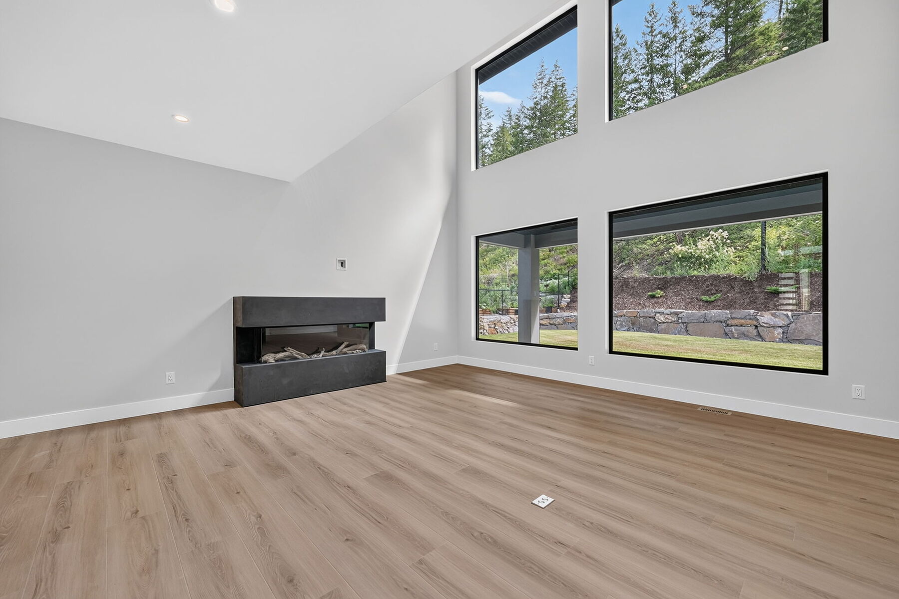  Stylish New Home - 物件實景