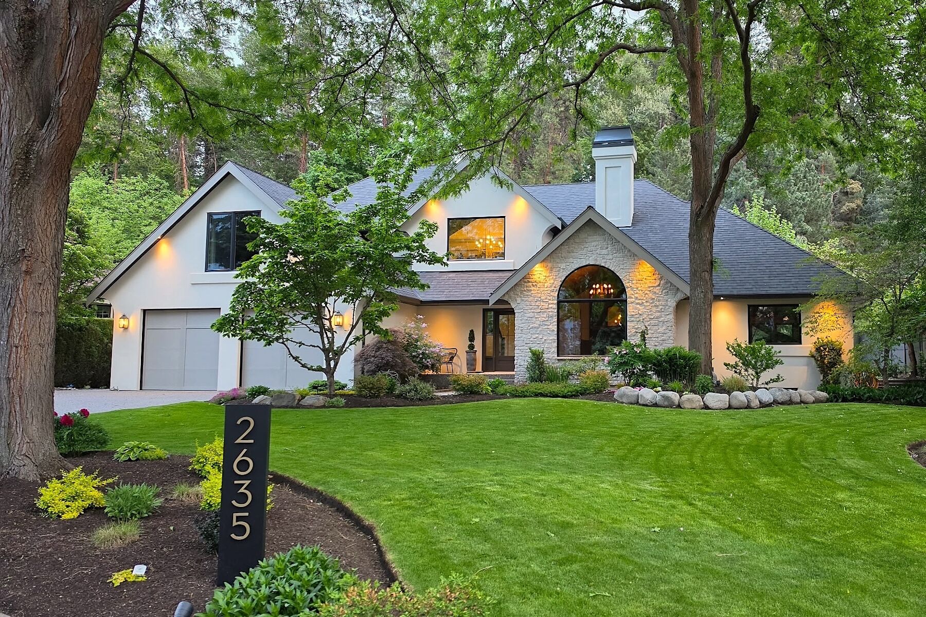  Stunning Home in East Kelowna - 物件實景