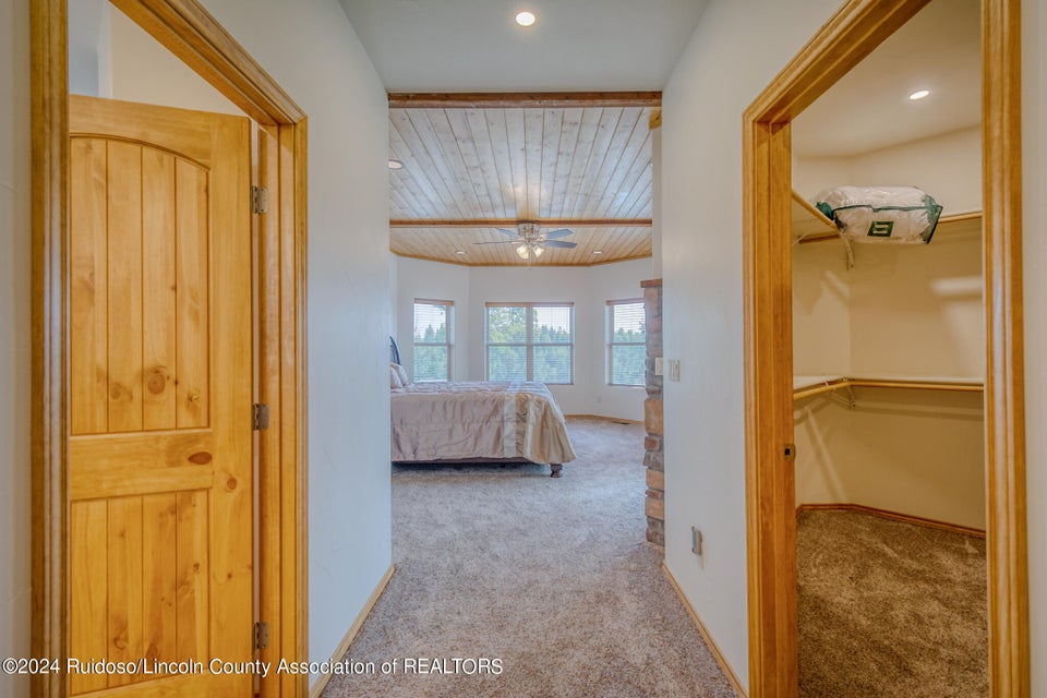 Ruidoso, New Mexico, 88345, United States, 4 Bedrooms Bedrooms, ,4 BathroomsBathrooms,Residential,For Sale,1921687