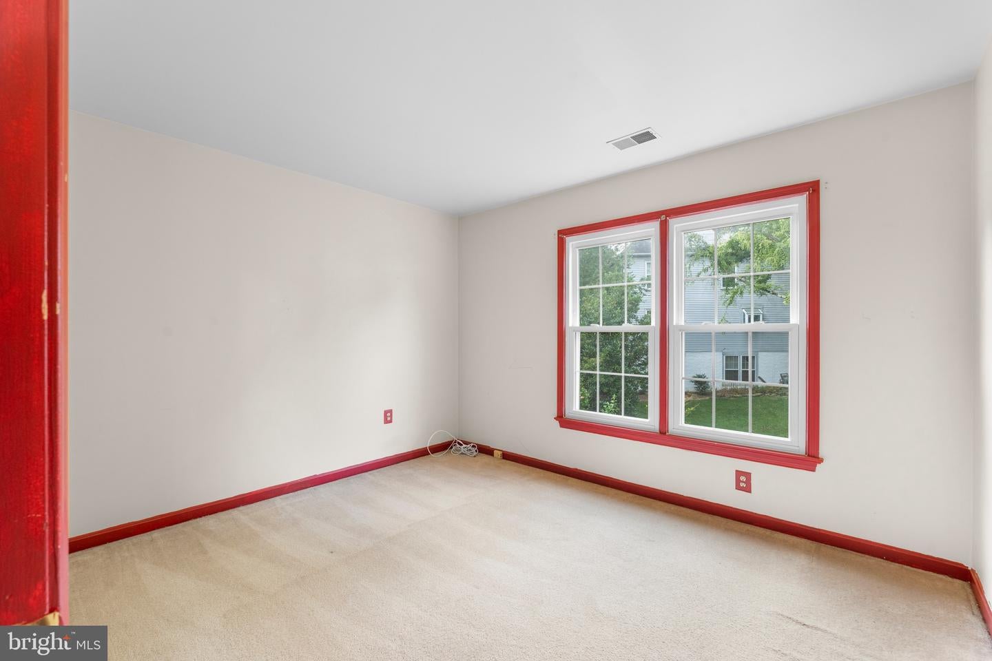 BOWIE, Maryland, 20720, United States, 4 Bedrooms Bedrooms, ,4 BathroomsBathrooms,Residential,For Sale,1897173