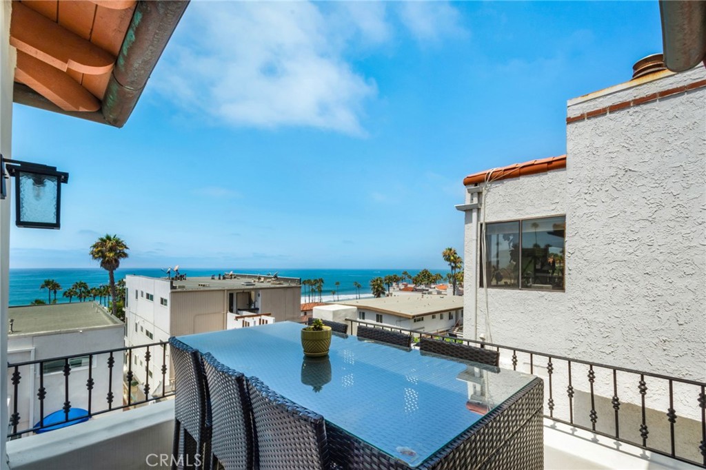 San Clemente, California, 92672, United States, 2 Bedrooms Bedrooms, ,3 BathroomsBathrooms,Residential,For Sale,1927203