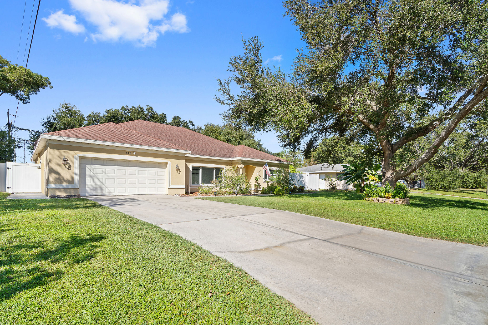 Largo, Florida, 33771, United States, 5 Bedrooms Bedrooms, ,3 BathroomsBathrooms,Residential,For Sale,1980944