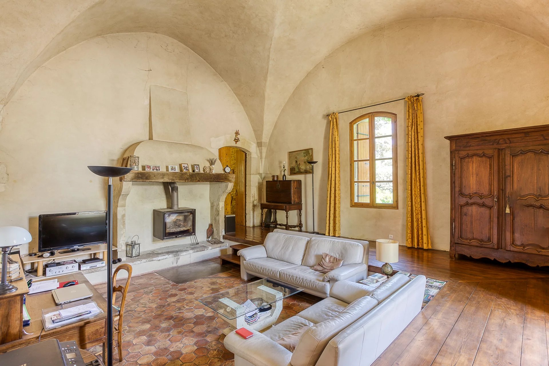 Vénéjan, Occitanie, 30200, FR, 4 Bedrooms Bedrooms, ,5 BathroomsBathrooms,Residential,For Sale,1994795