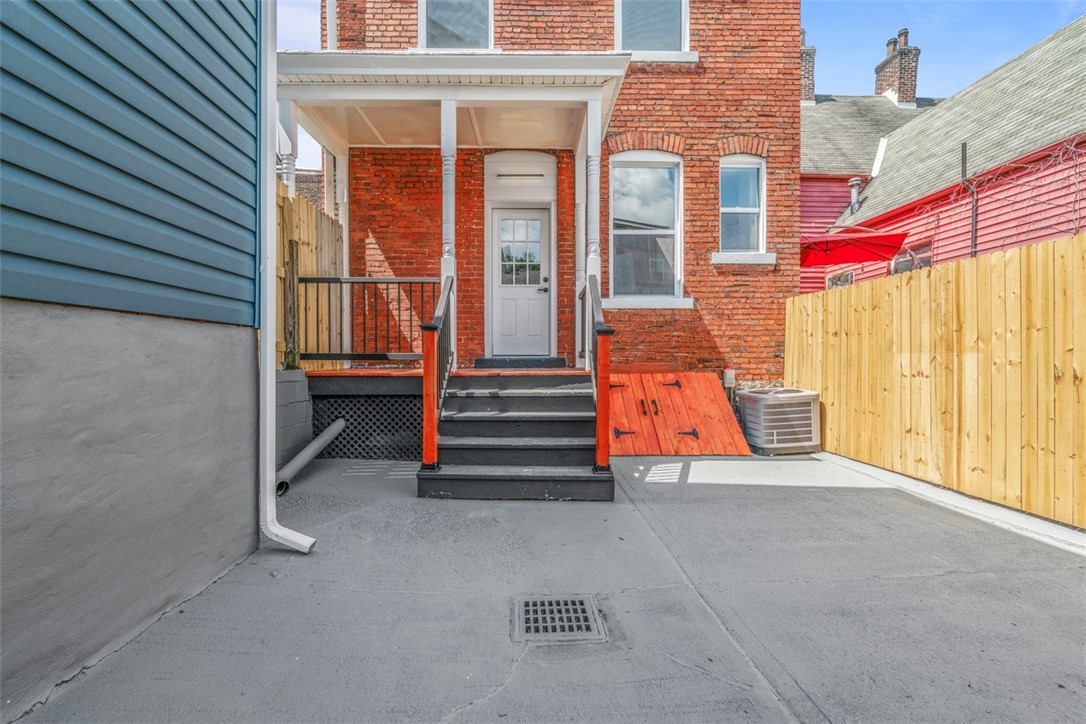 Lawrenceville, Pennsylvania, 15201, United States, 4 Bedrooms Bedrooms, ,4 BathroomsBathrooms,Residential,For Sale,1895769