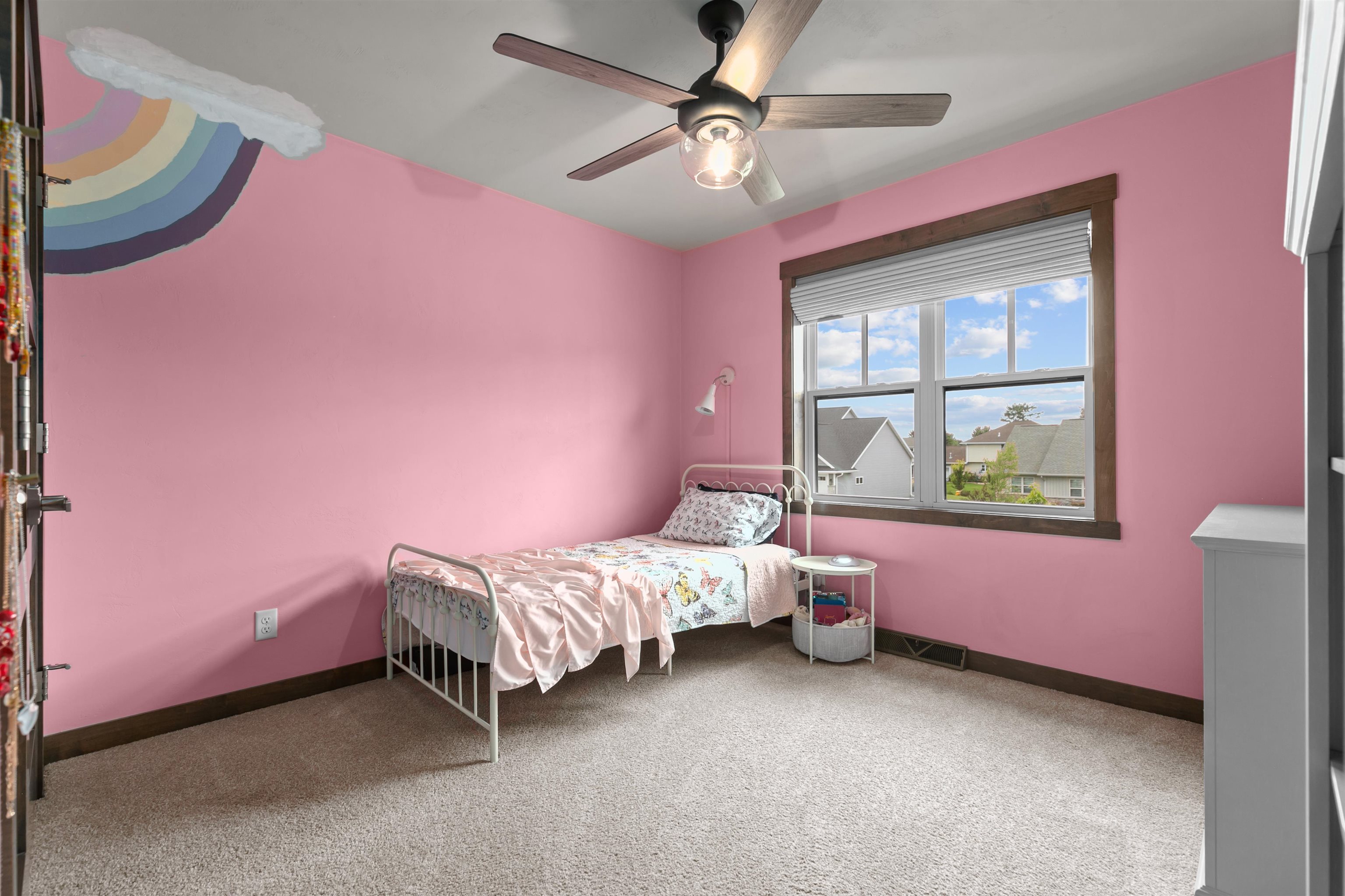 Appleton, Wisconsin, 54915, United States, 4 Bedrooms Bedrooms, ,4 BathroomsBathrooms,Residential,For Sale,1942939
