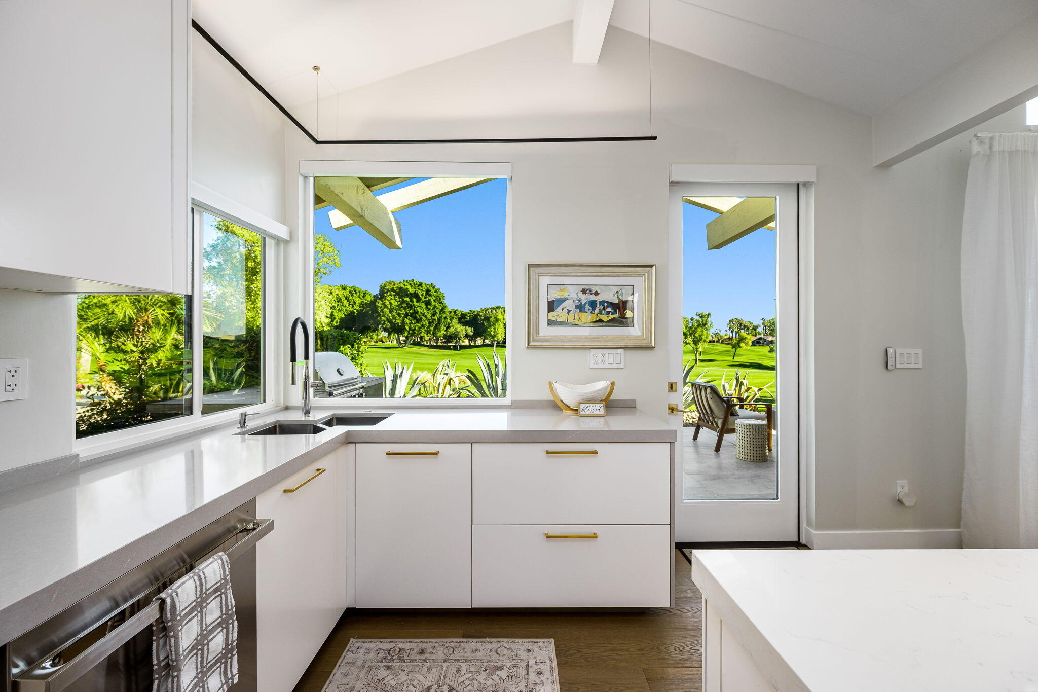 Palm Desert, California, 92211, United States, 2 Bedrooms Bedrooms, ,2 BathroomsBathrooms,Residential,For Sale,2003447