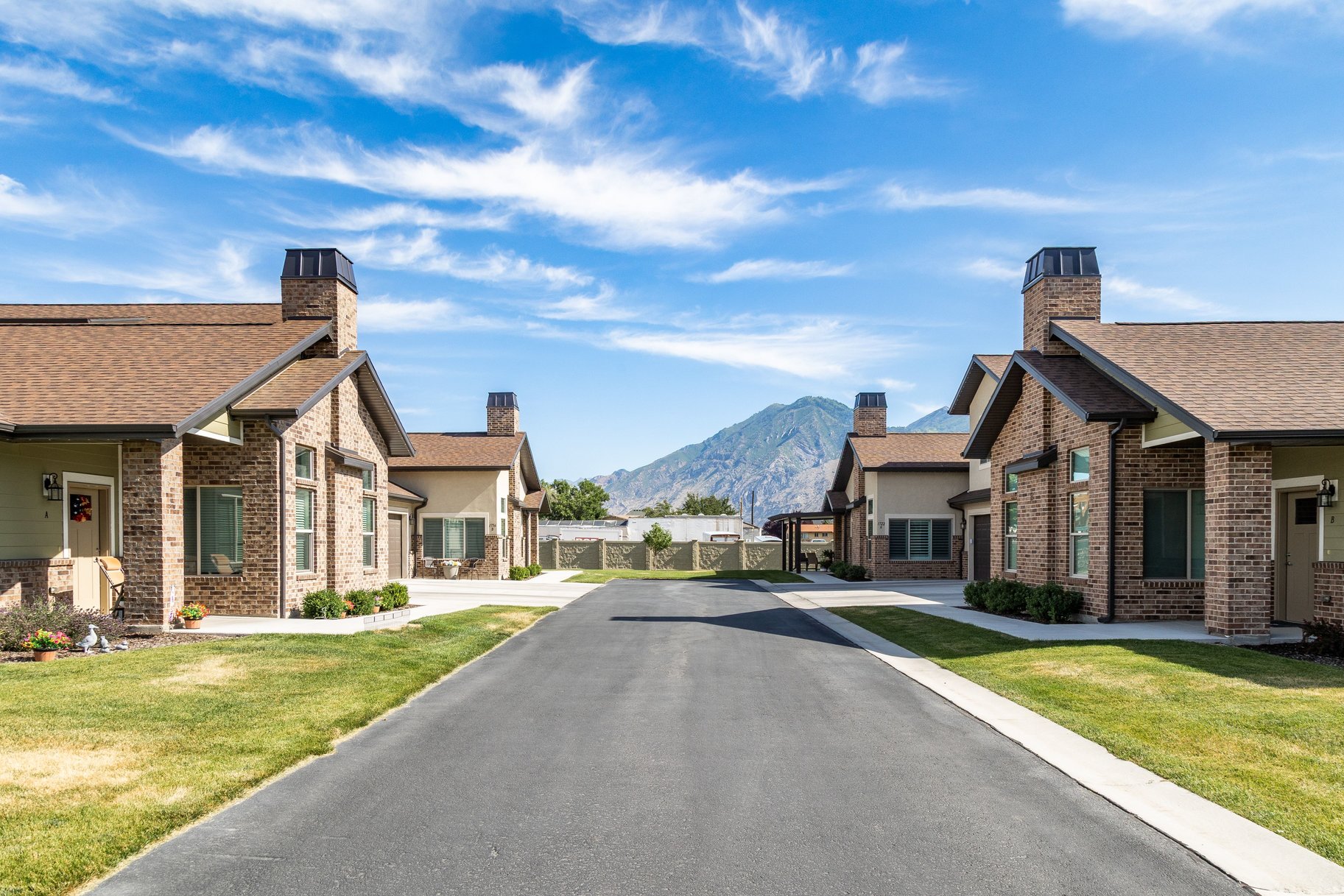  Fantastic 4 Bedroom Home in 55+ Community in Mapleton - 物件實景