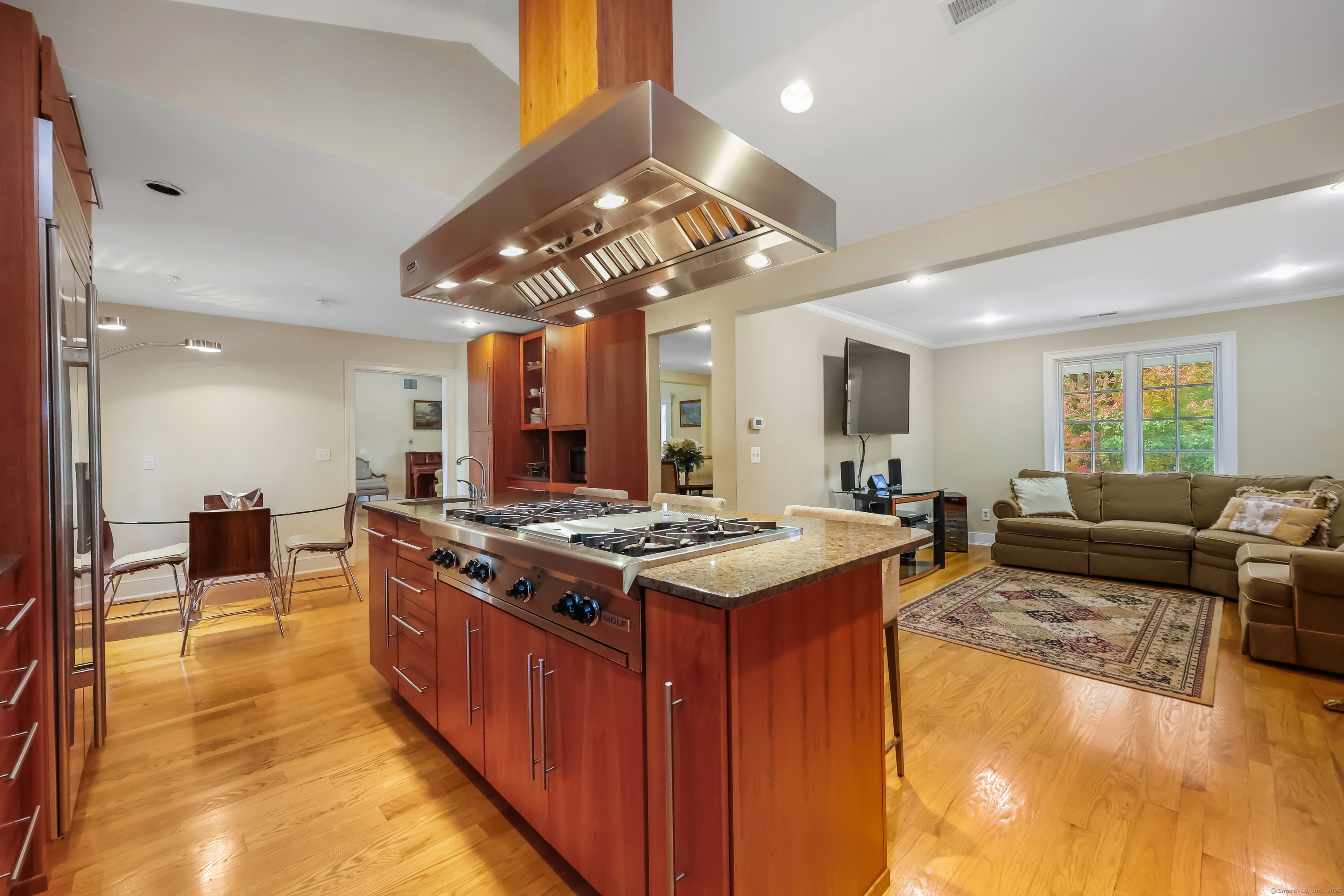 Fairfield, Connecticut, 06880, United States, 3 Bedrooms Bedrooms, ,3 BathroomsBathrooms,Residential,For Sale,1992139