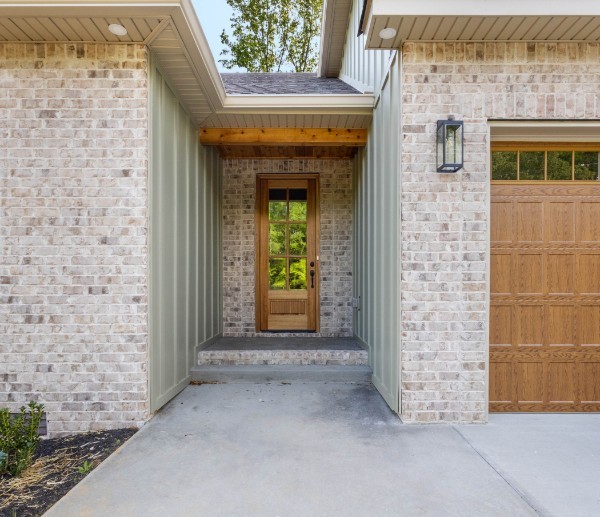 Cumberland Furnace, Tennessee, 37051, United States, 4 Bedrooms Bedrooms, ,3 BathroomsBathrooms,Residential,For Sale,2006360