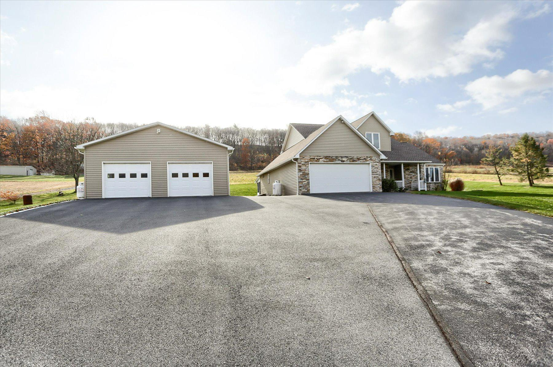 Richfield, Pennsylvania, 17086, United States, 3 Bedrooms Bedrooms, ,3 BathroomsBathrooms,Residential,For Sale,1993860