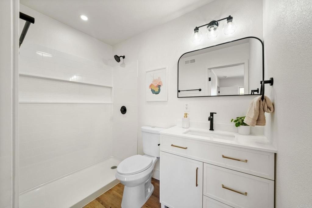 Chula Vista, California, 91913, United States, 2 Bedrooms Bedrooms, ,2 BathroomsBathrooms,Residential,For Sale,1896490