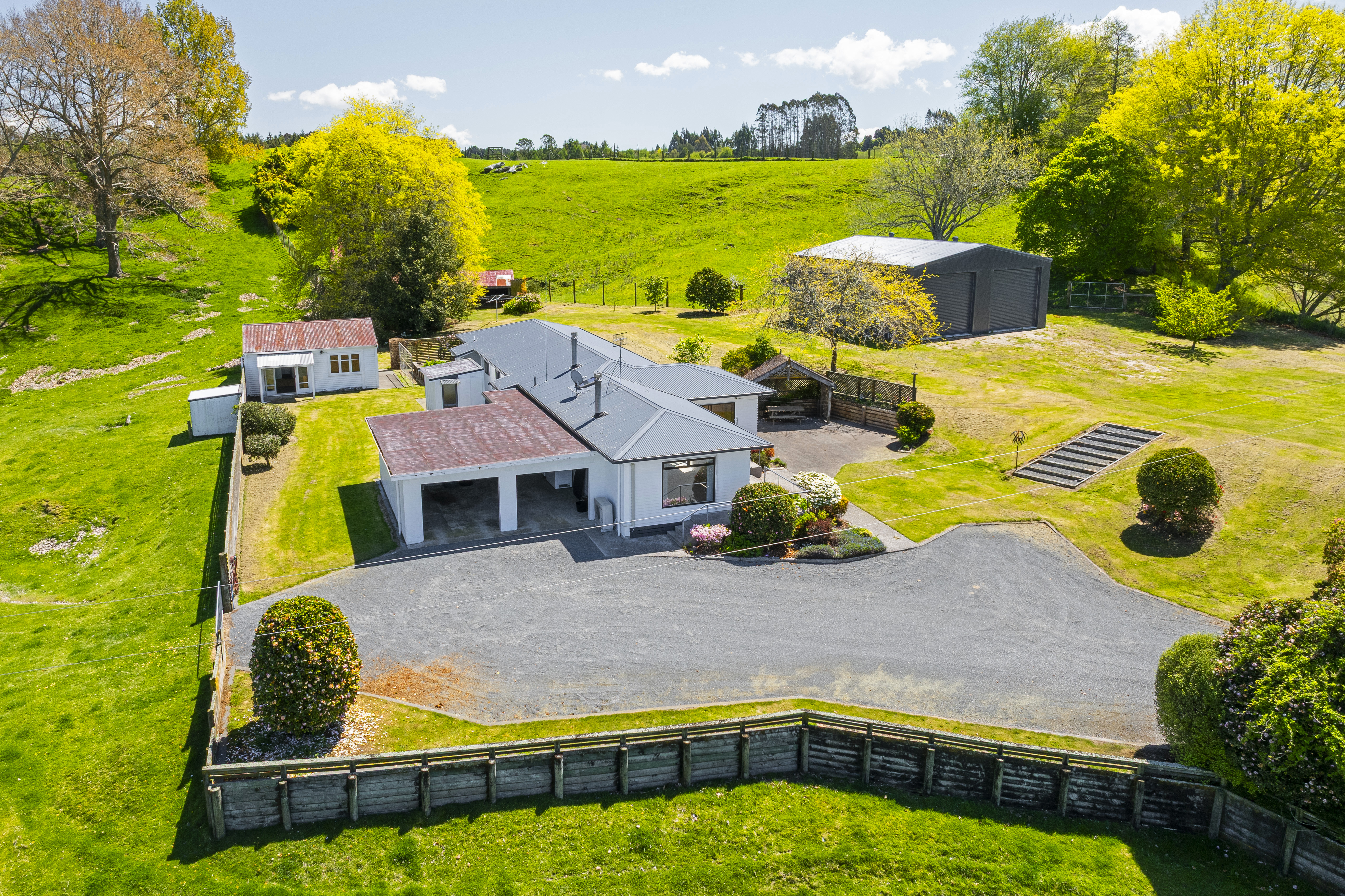  Land, Lifestyle and a Shed to Impress - 物件實景
