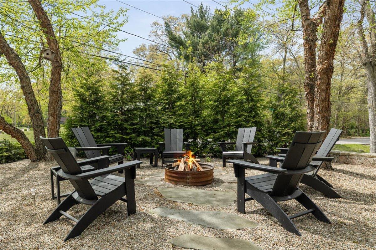 Michiana Shores, Indiana, 46360, United States, 5 Bedrooms Bedrooms, ,4 BathroomsBathrooms,Residential,For Sale,1949684