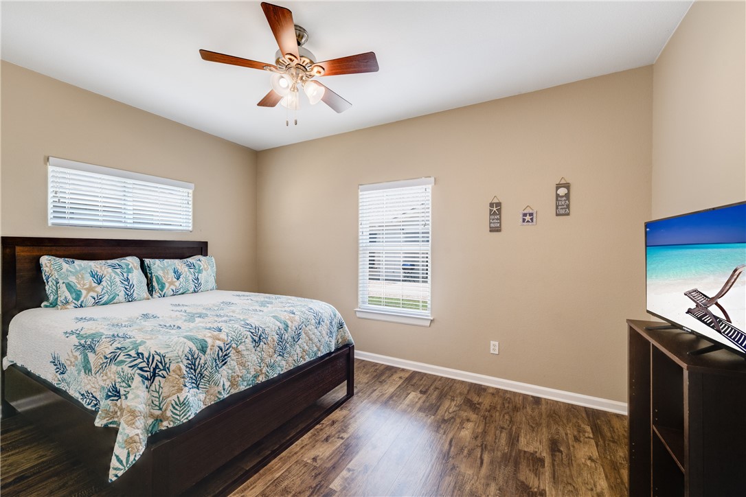 Port Aransas, Texas, 78373, United States, 4 Bedrooms Bedrooms, ,3 BathroomsBathrooms,Residential,For Sale,1829180