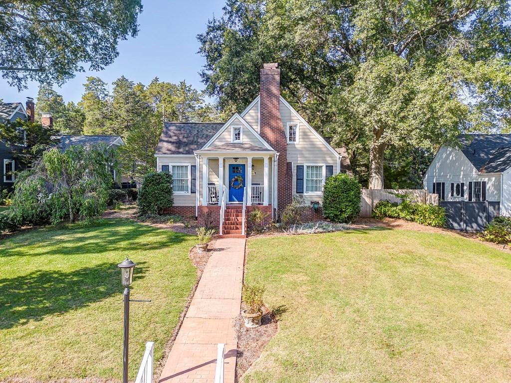 DALTON, Georgia, 30720, United States, 3 Bedrooms Bedrooms, ,4 BathroomsBathrooms,Residential,For Sale,1966909