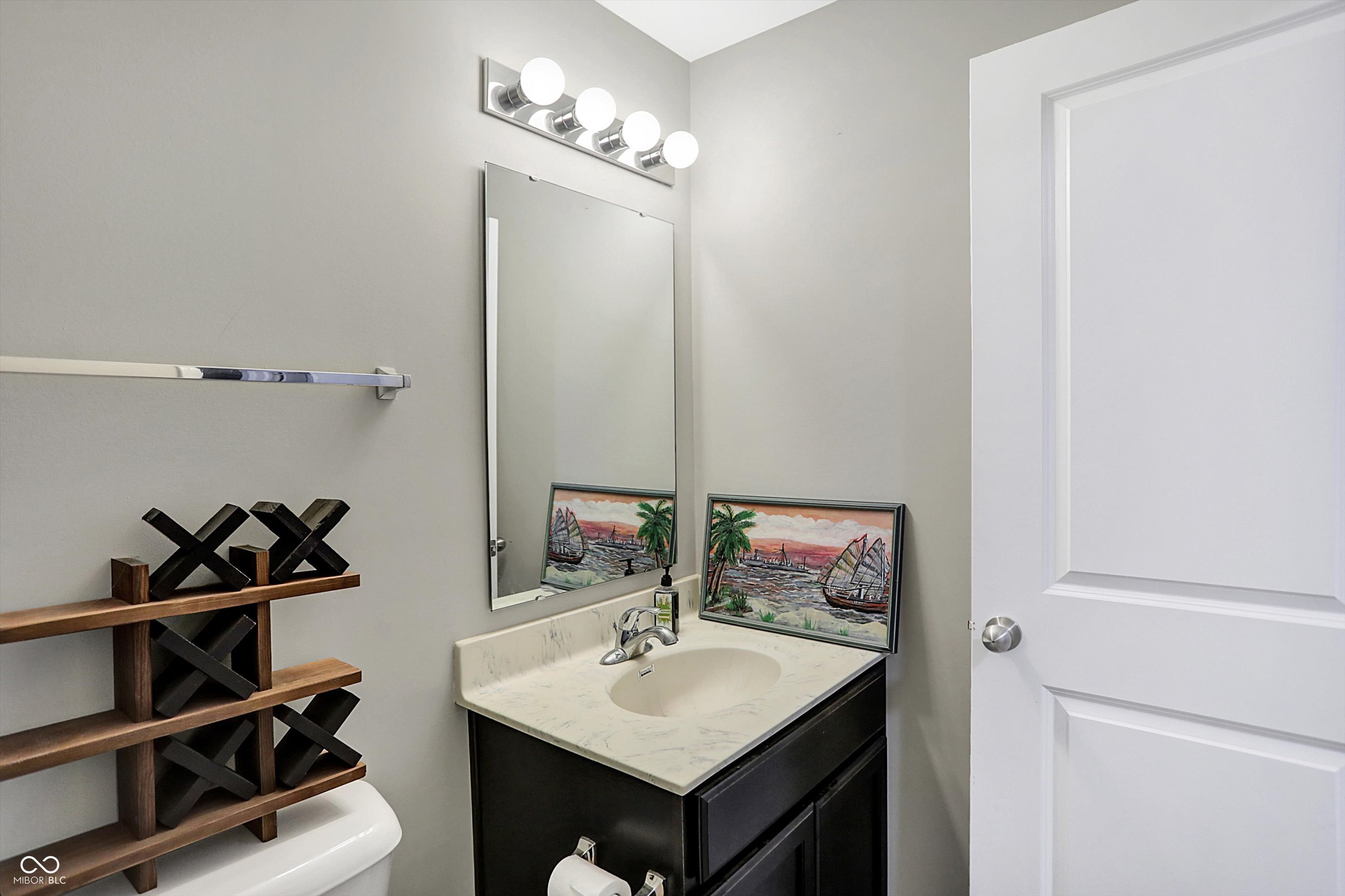 Franklin, Indiana, 46131, United States, 6 Bedrooms Bedrooms, ,4 BathroomsBathrooms,Residential,For Sale,1978604