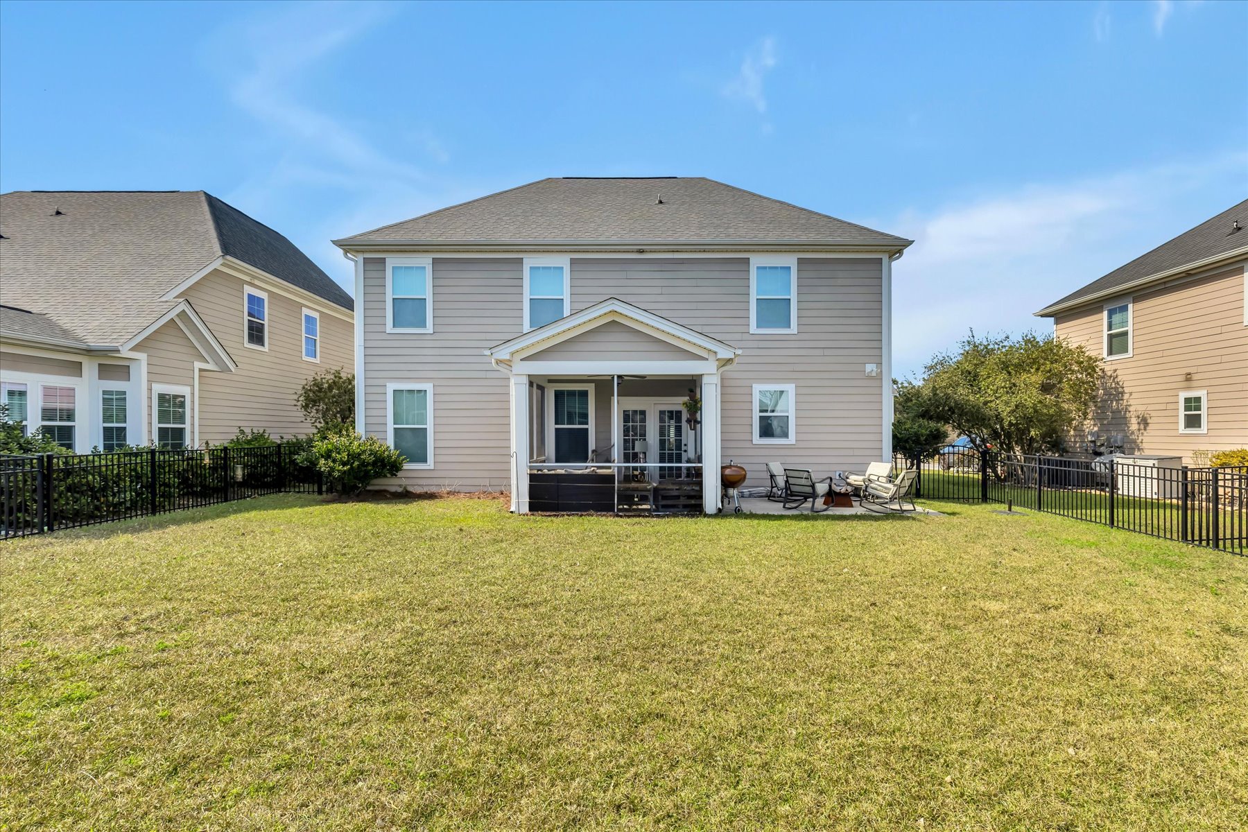  Meticulously Maintained Home in Popular Savannah Quarters Community - 物件實景