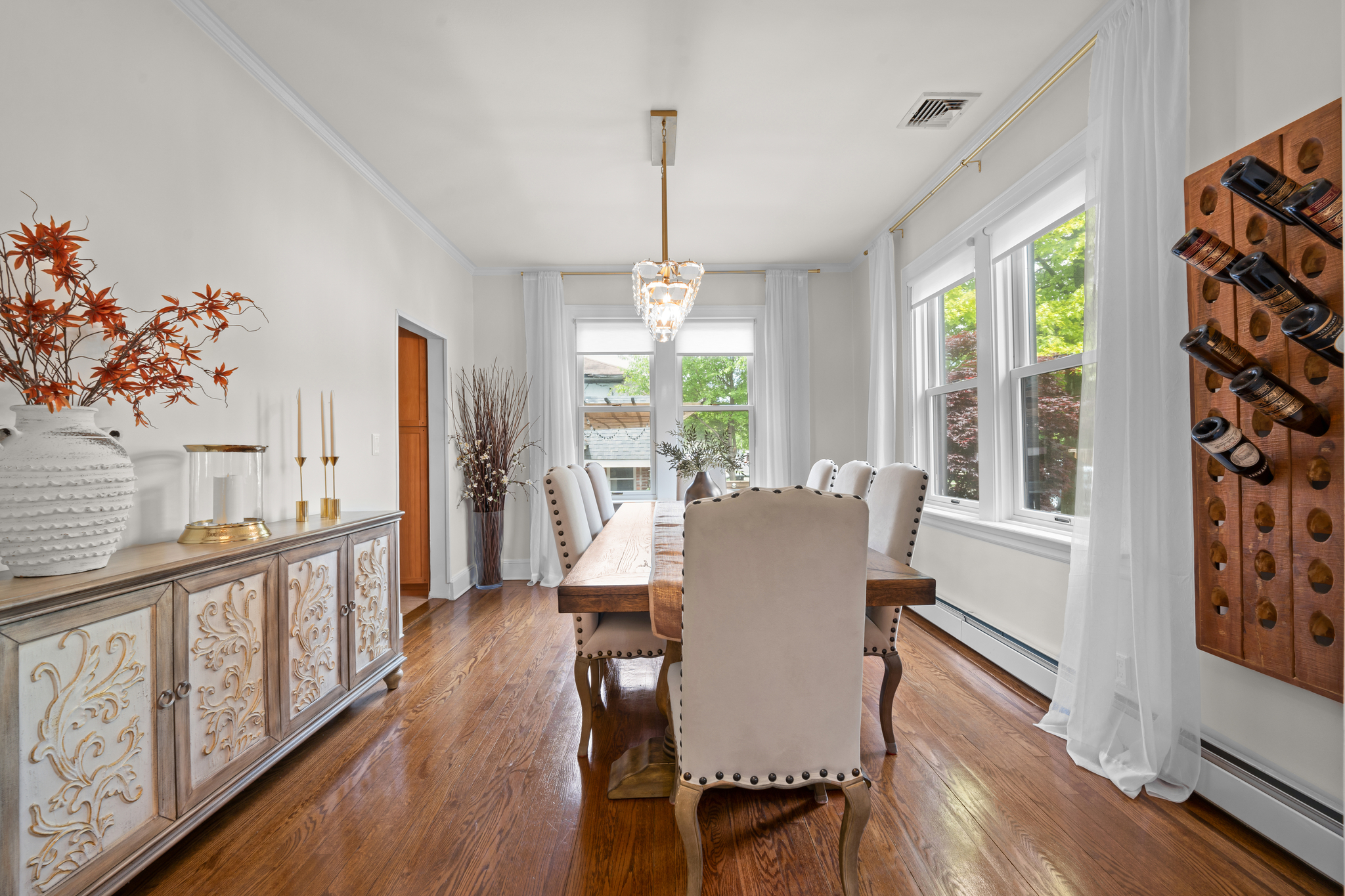 Oceanside, New York, 11572, United States, 3 Bedrooms Bedrooms, ,2 BathroomsBathrooms,Residential,For Sale,1928252