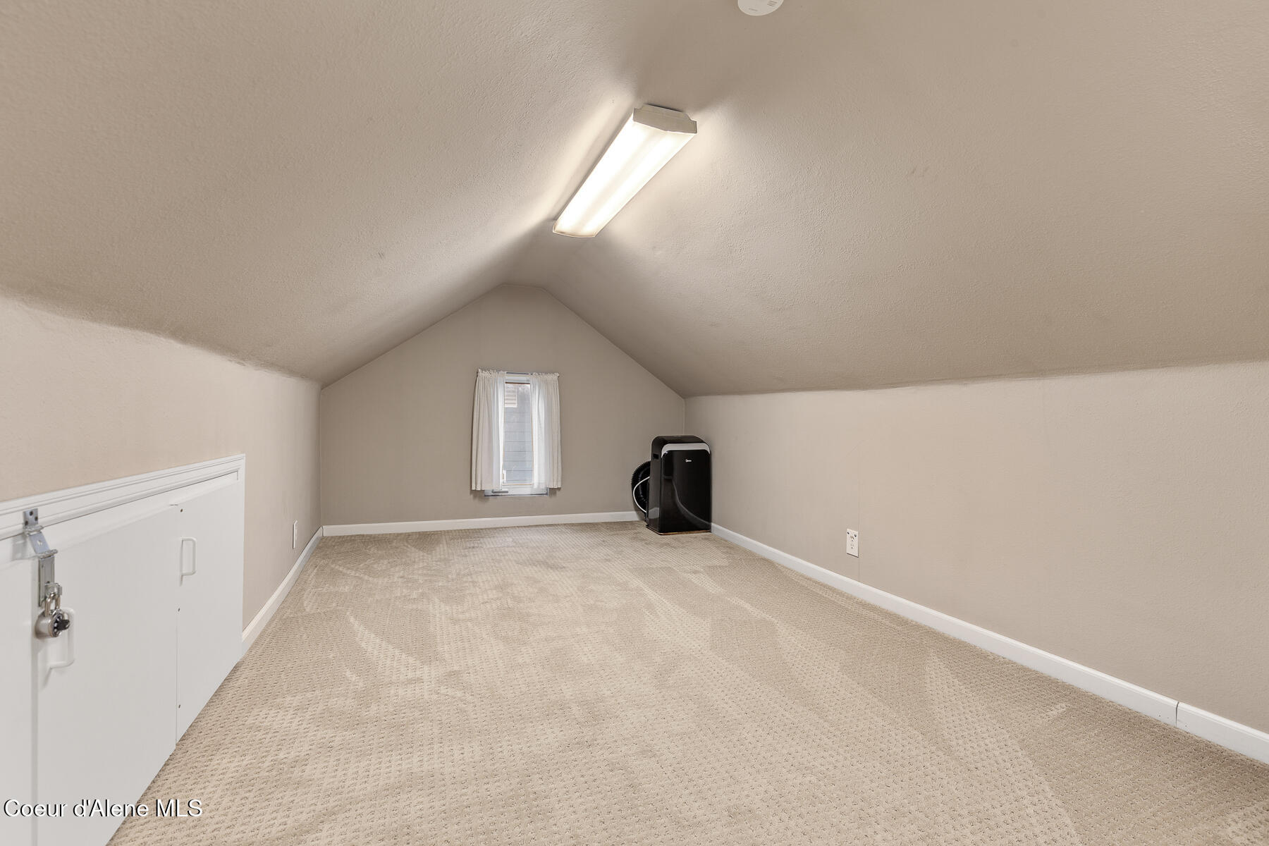 Coeur d'Alene, Idaho, 83814, United States, 3 Bedrooms Bedrooms, ,1 BathroomBathrooms,Residential,For Sale,2011779