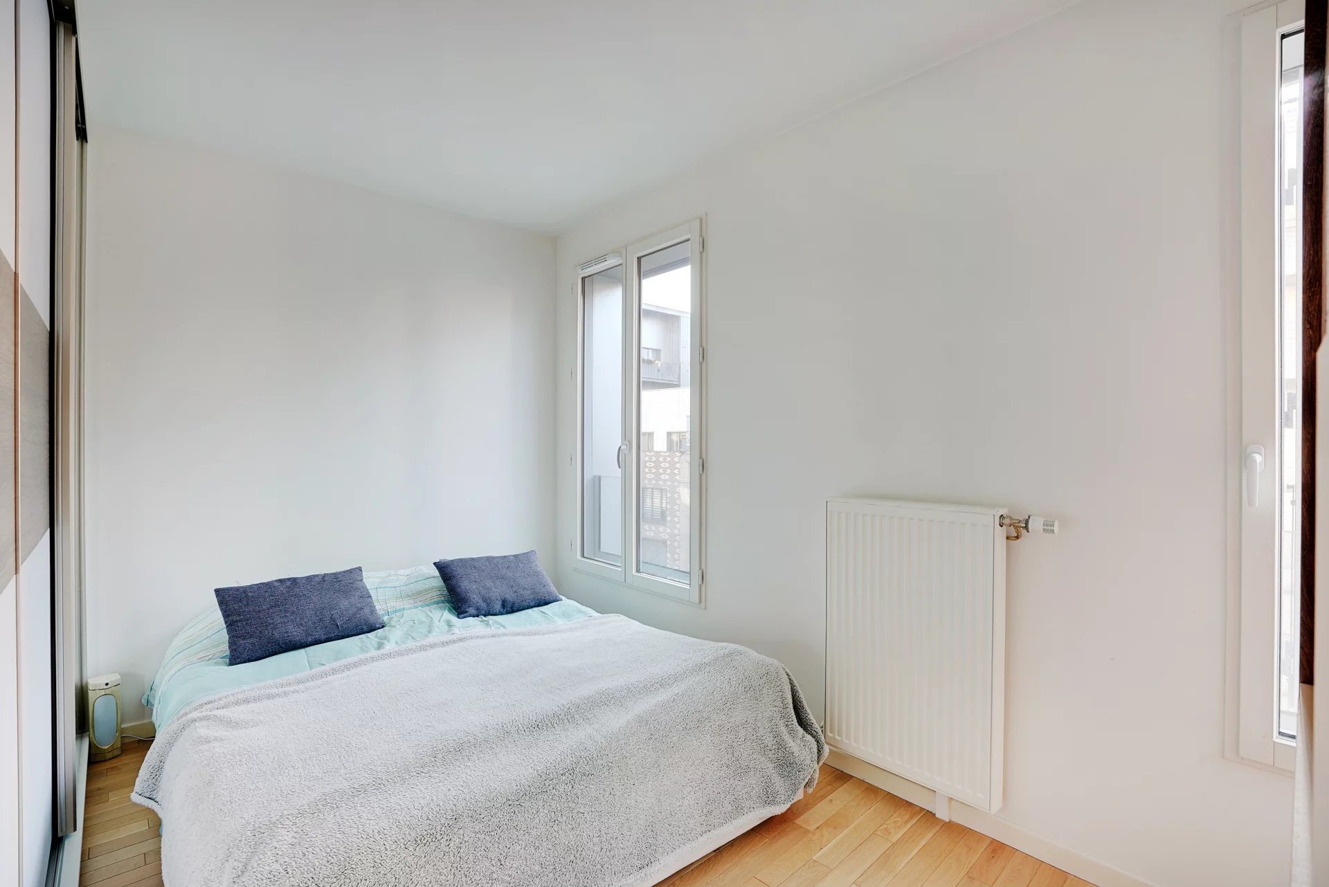 Boulogne-Billancourt, Île-de-France, 92100, FR, 2 Bedrooms Bedrooms, ,1 BathroomBathrooms,Residential,For Sale,1697128