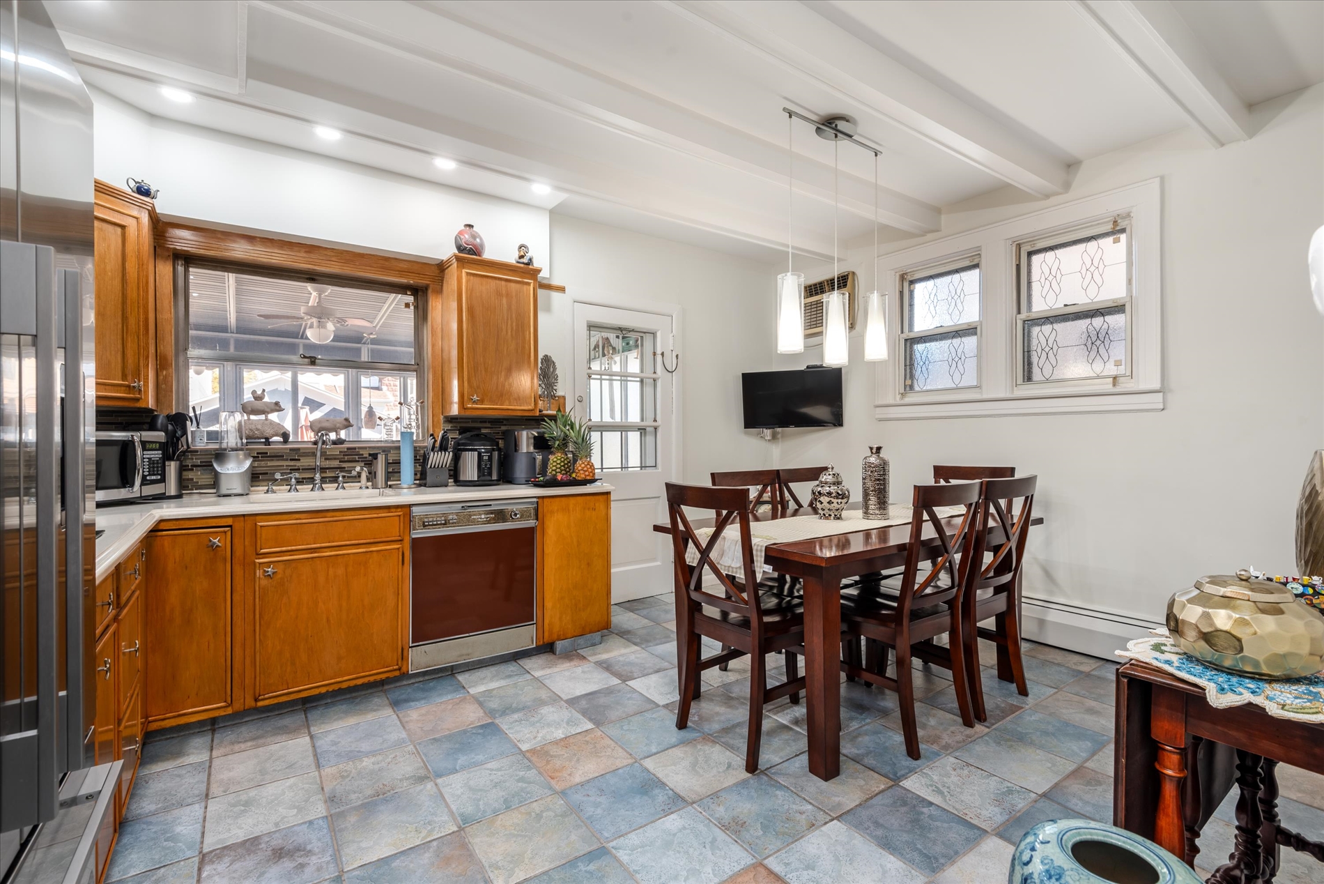 2047 E 35th Street, Marine Park, New York, 11234, United States, 3 Bedrooms Bedrooms, ,2 BathroomsBathrooms,Residential,For Sale,2047 E 35th Street,1641485