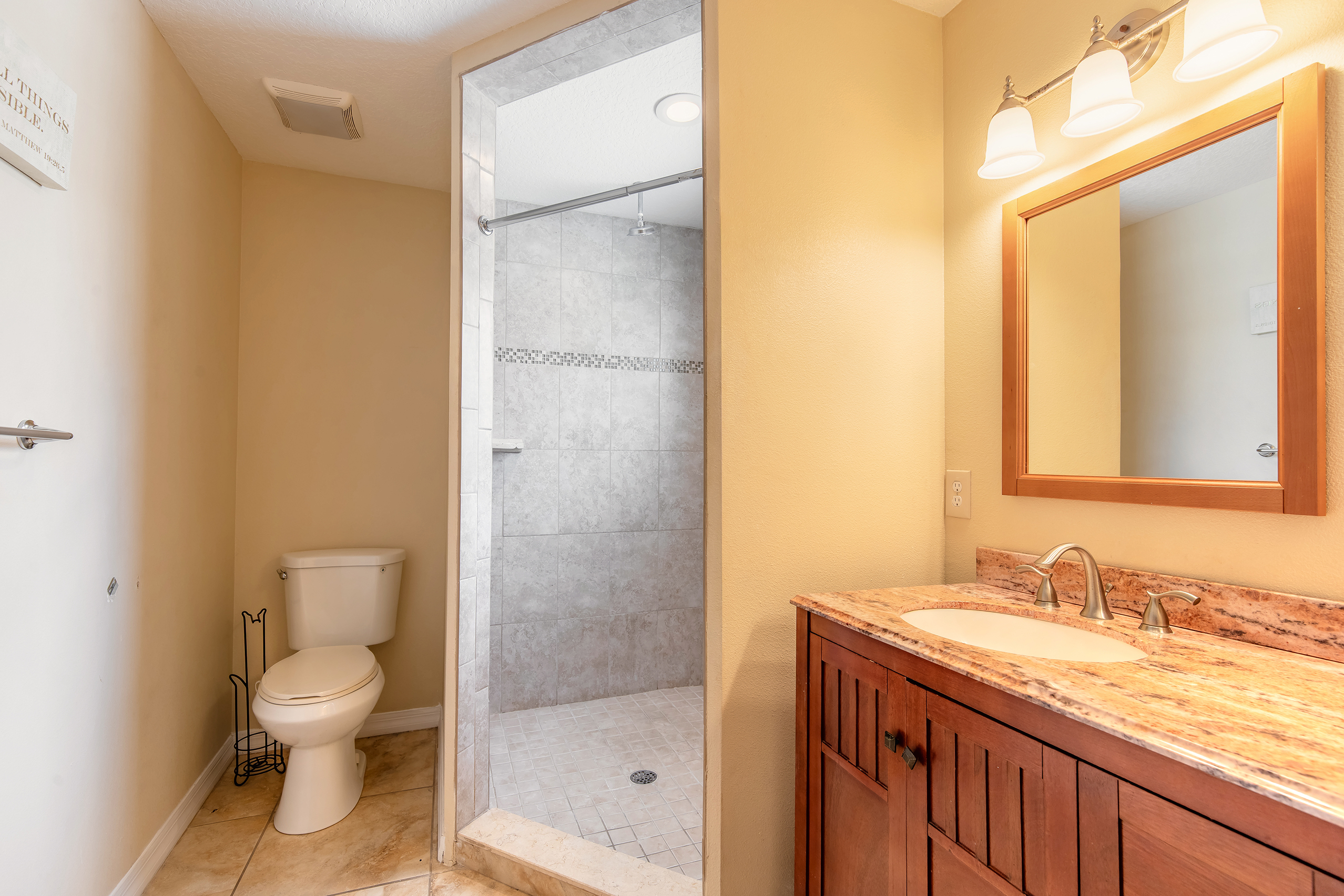 Daytona Beach, Florida, 32118, United States, 5 Bedrooms Bedrooms, ,3 BathroomsBathrooms,Residential,For Sale,1982545