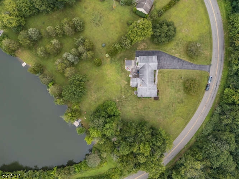 Columbia, New Jersey, 07832, United States, 3 Bedrooms Bedrooms, ,3 BathroomsBathrooms,Residential,For Sale,1977170