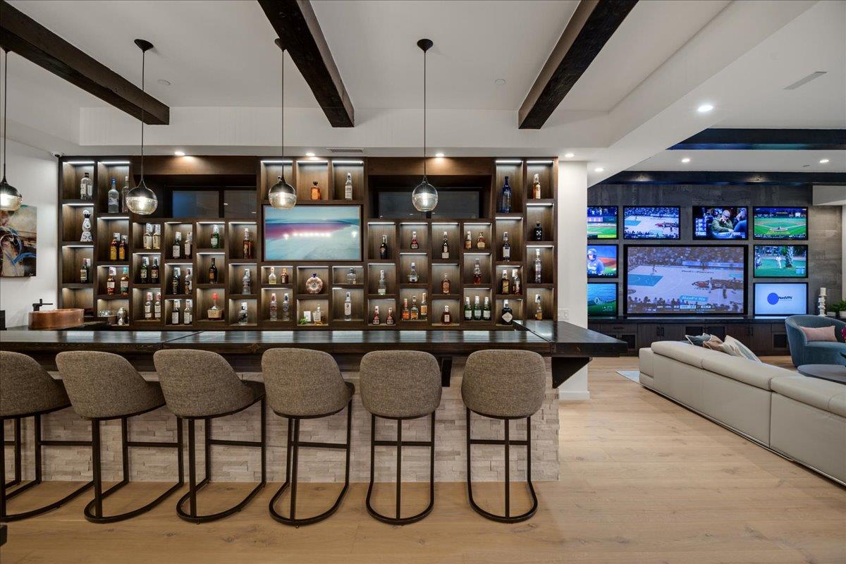 Saratoga, California, 95070, United States, 6 Bedrooms Bedrooms, ,11 BathroomsBathrooms,Residential,For Sale,1971416