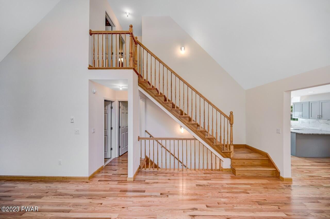 Lake Ariel, Pennsylvania, 18436, United States, 4 Bedrooms Bedrooms, ,4 BathroomsBathrooms,Residential,For Sale,1878609