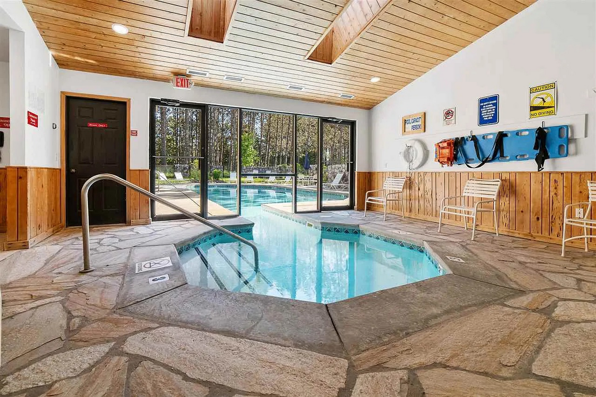  Trout Creek Condo - 物件實景
