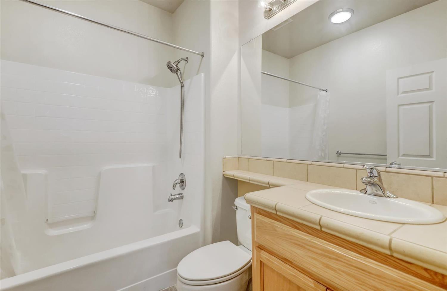 Grass Valley, California, 95945, United States, 2 Bedrooms Bedrooms, ,2 BathroomsBathrooms,Residential,For Sale,1996447