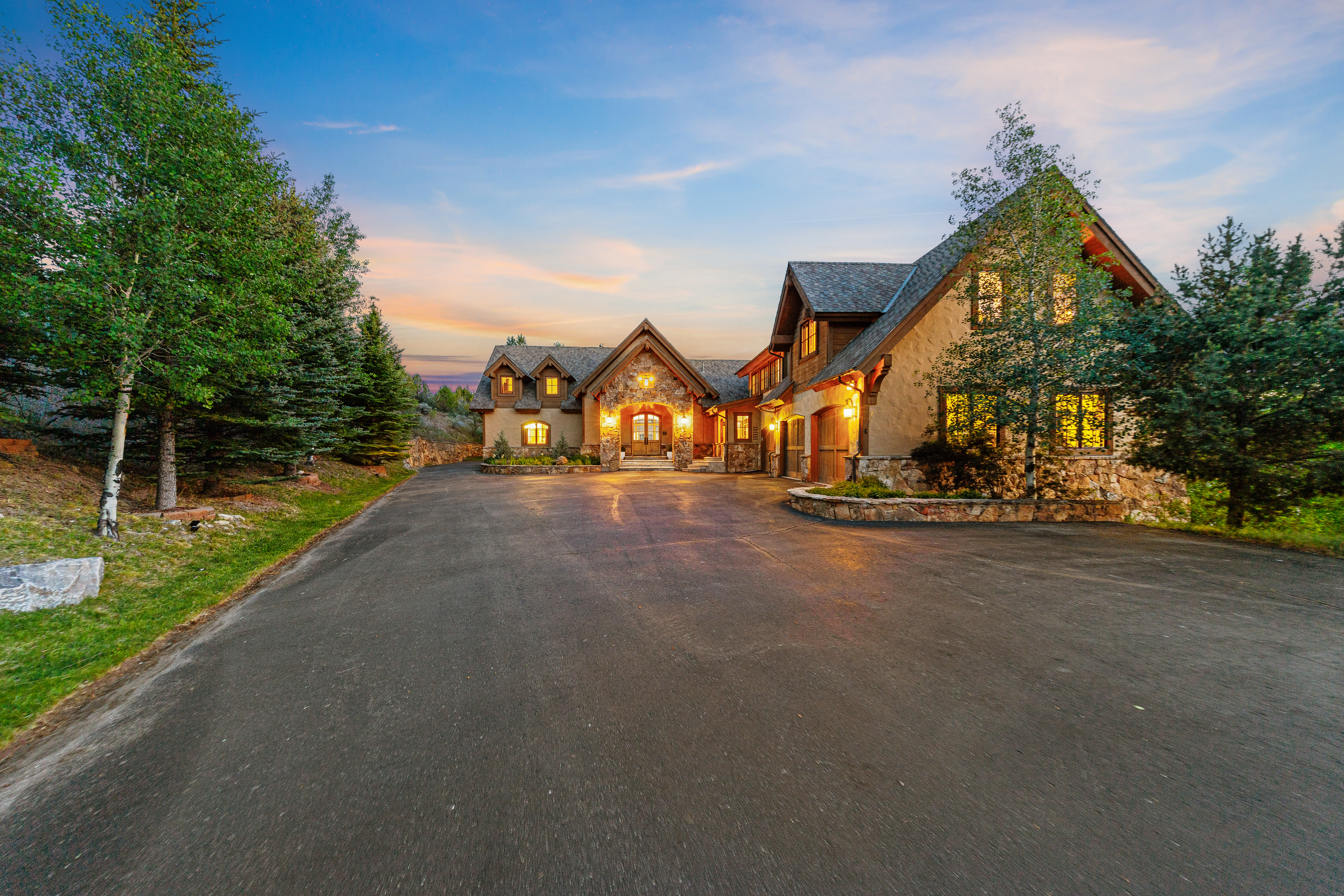  Exceptional Mountain Estate Offering Breathtaking Views - 物件實景