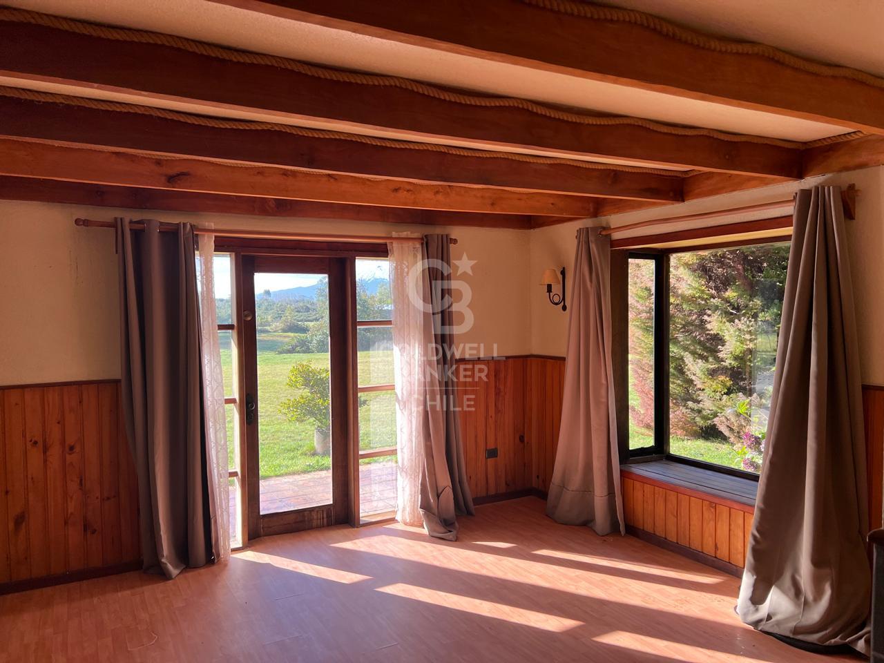 Puerto Varas, Chile, 5 Bedrooms Bedrooms, ,3 BathroomsBathrooms,Residential,For Sale,1837994