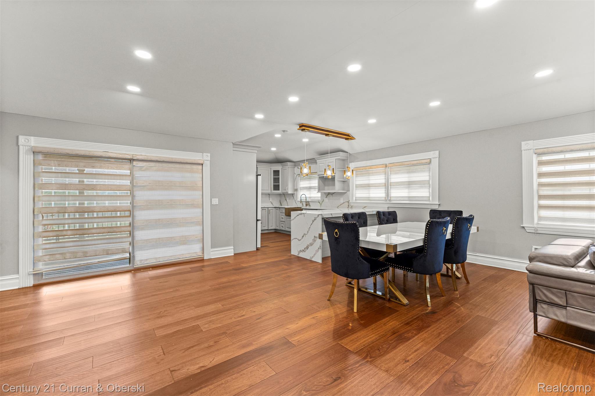 Dearborn Heights, Michigan, 48127, United States, 3 Bedrooms Bedrooms, ,3 BathroomsBathrooms,Residential,For Sale,1979966