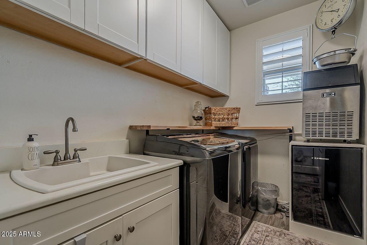 Maricopa, Arizona, 85138, United States, 3 Bedrooms Bedrooms, ,Residential,For Sale,1940206