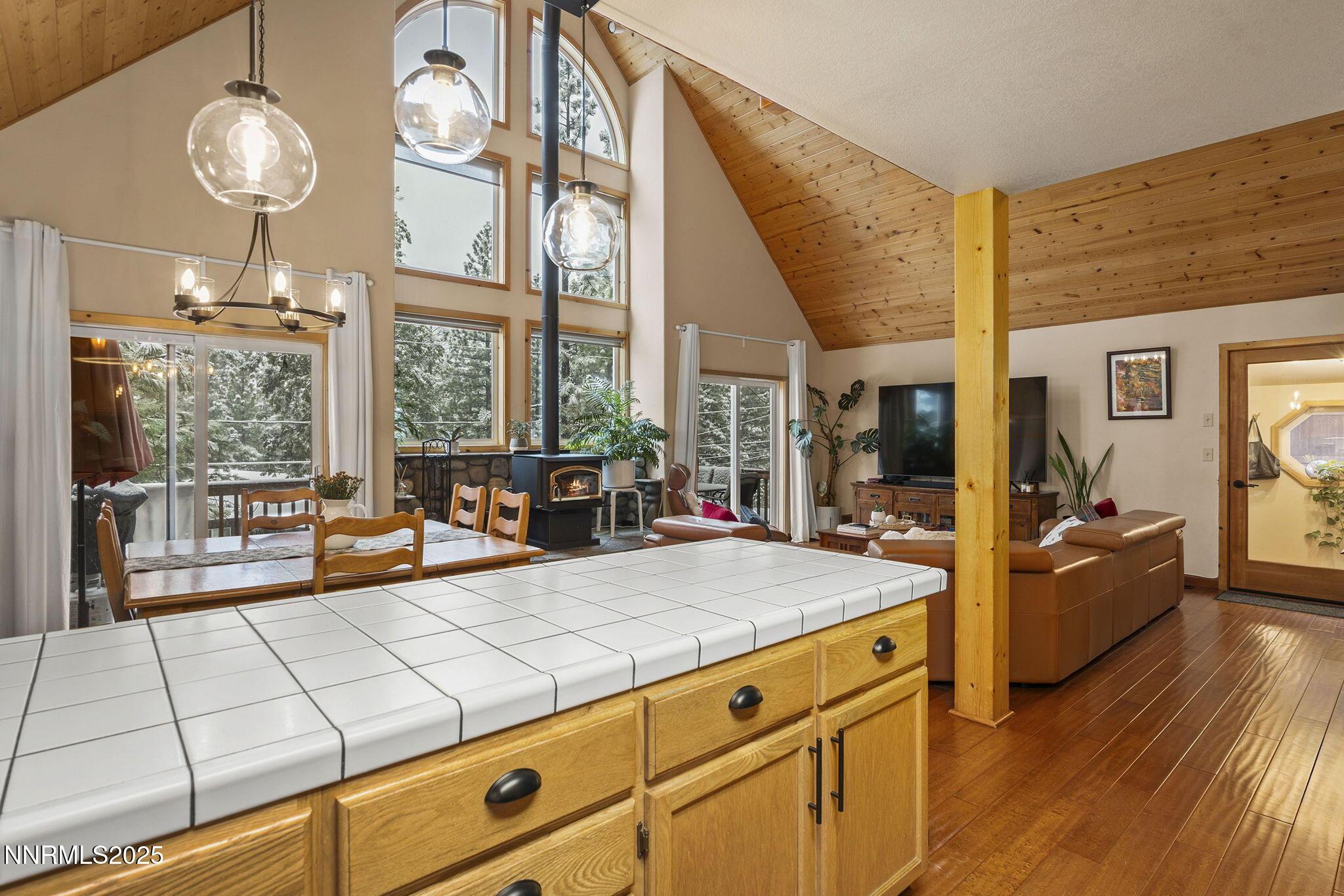 Tahoe Vista, California, 96143, United States, 3 Bedrooms Bedrooms, ,2 BathroomsBathrooms,Residential,For Sale,1998136