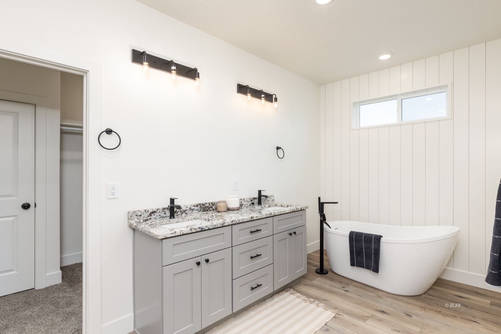 Elko, Nevada, 89801, United States, 3 Bedrooms Bedrooms, ,2 BathroomsBathrooms,Residential,For Sale,1933529