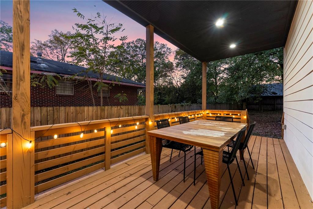 Atlanta, Georgia, 30317, United States, 5 Bedrooms Bedrooms, ,4 BathroomsBathrooms,Residential,For Sale,1989544