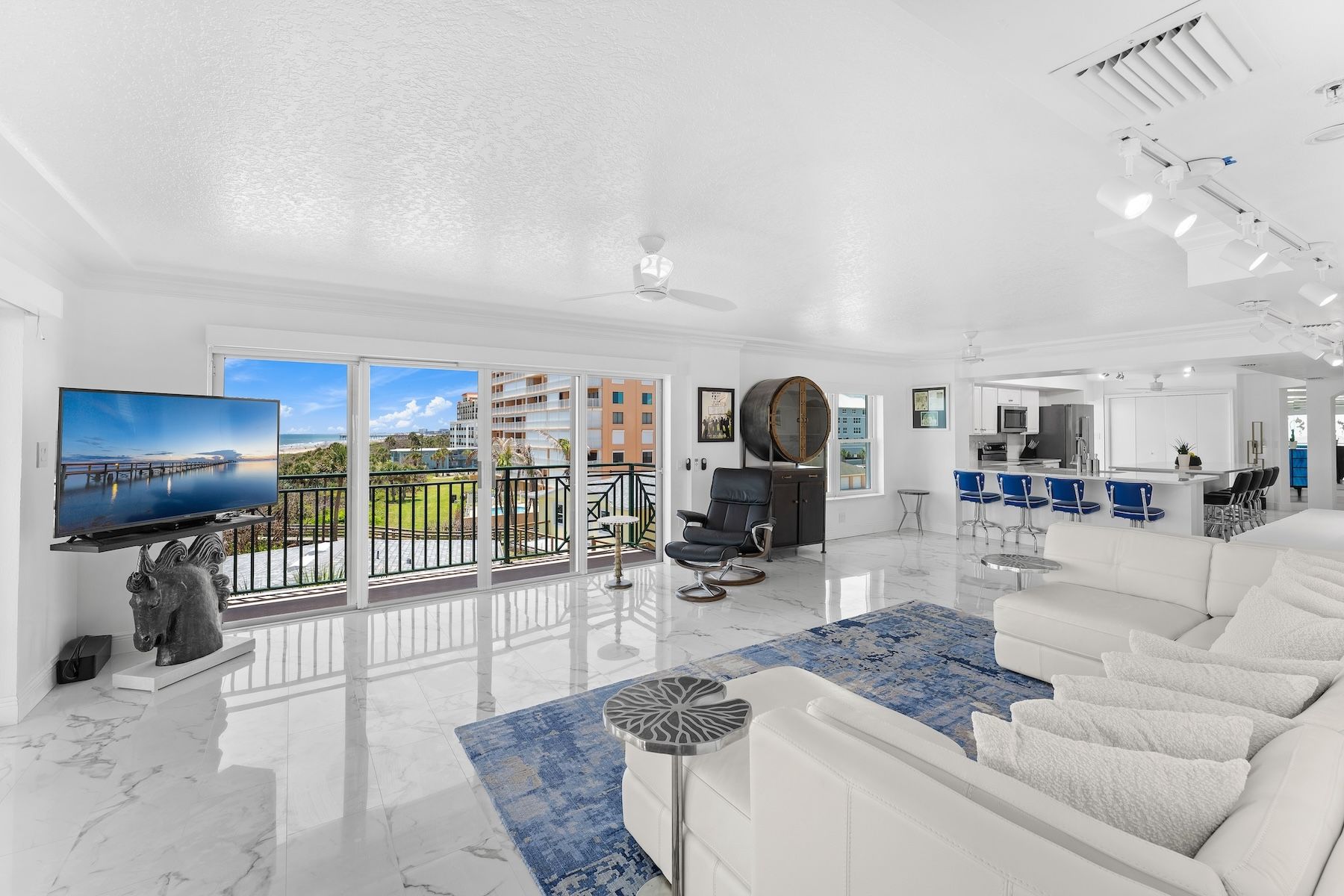  443 Johnson Avenue, #402, Cape Canaveral, FL, 32920 - 物件實景